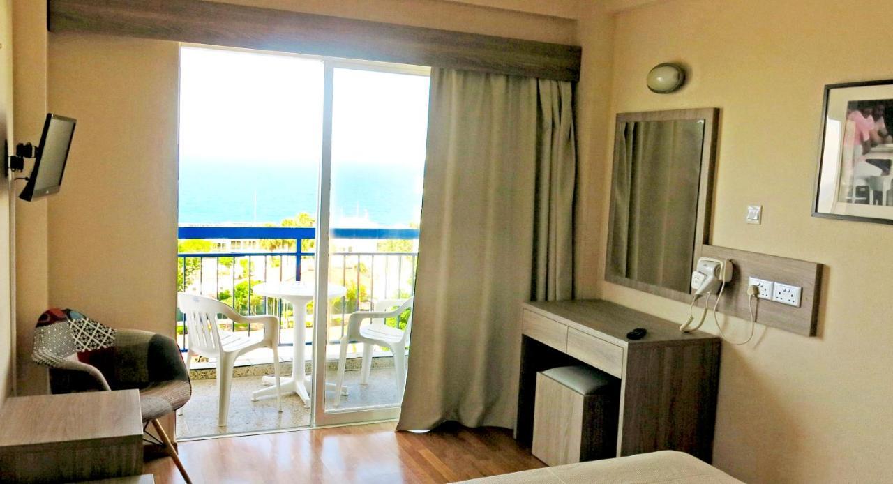 Marina Hotel ไอยานาปา ภายนอก รูปภาพ