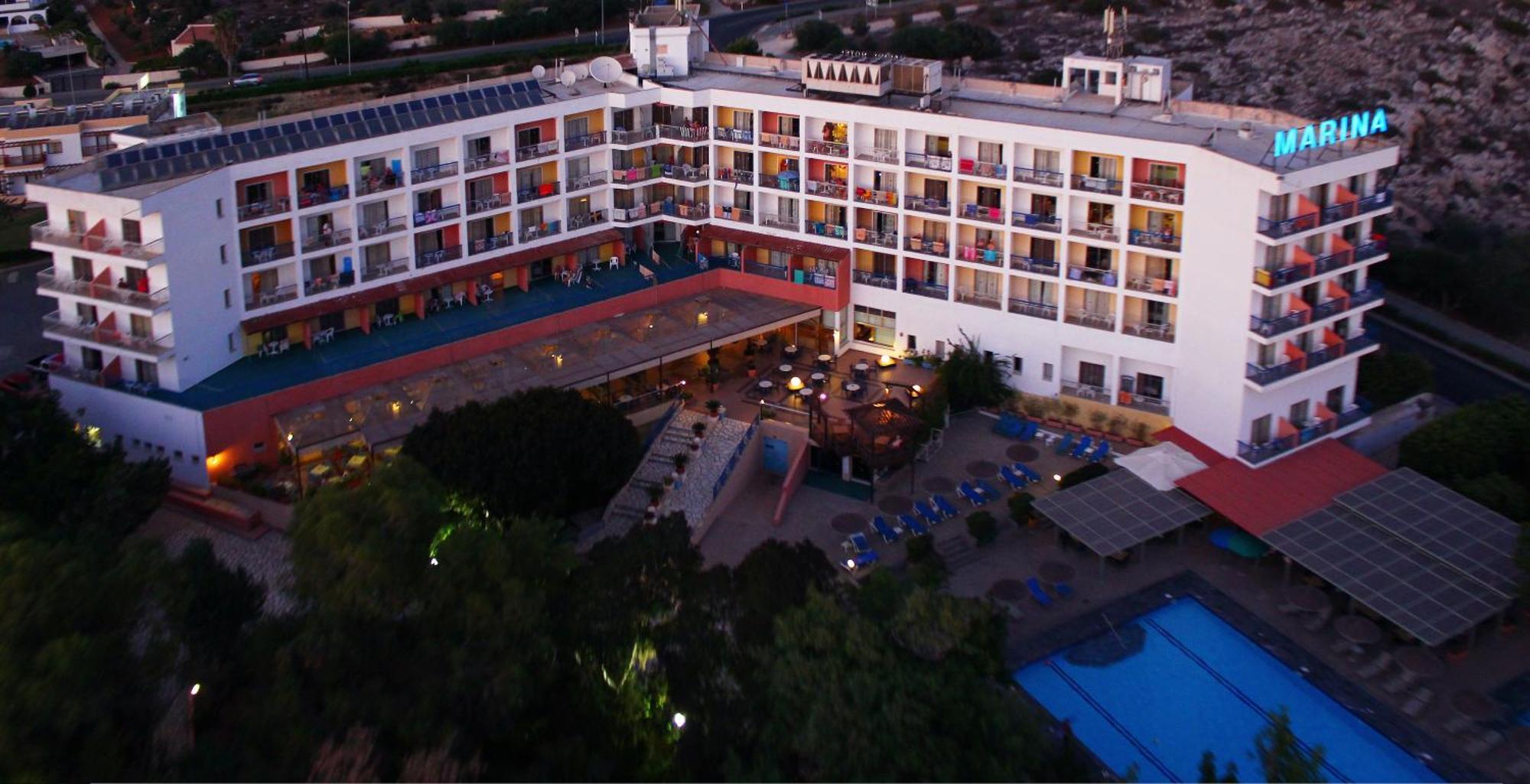 Marina Hotel ไอยานาปา ภายนอก รูปภาพ