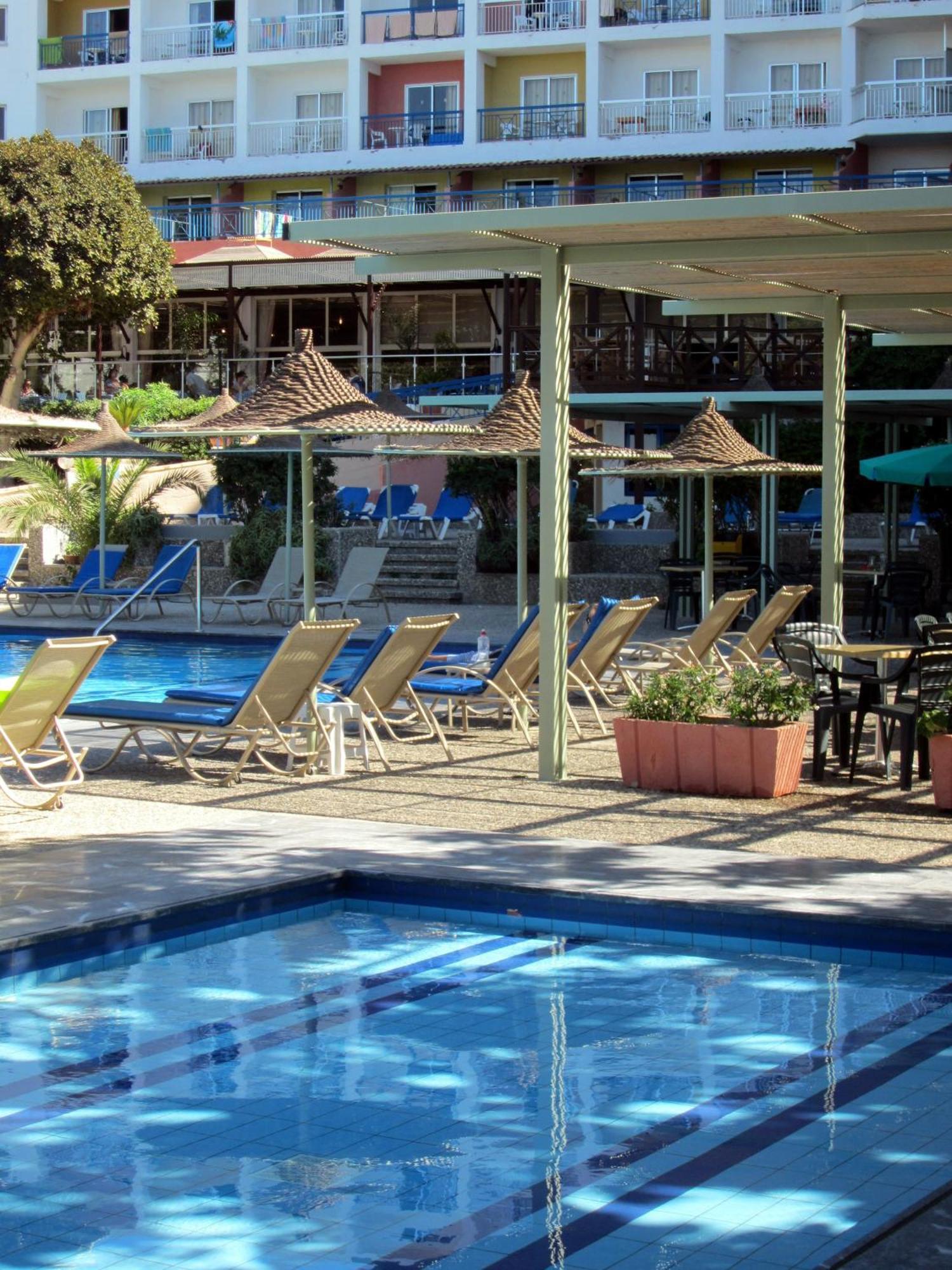 Marina Hotel ไอยานาปา ภายนอก รูปภาพ