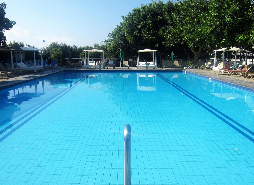 Marina Hotel ไอยานาปา ภายนอก รูปภาพ