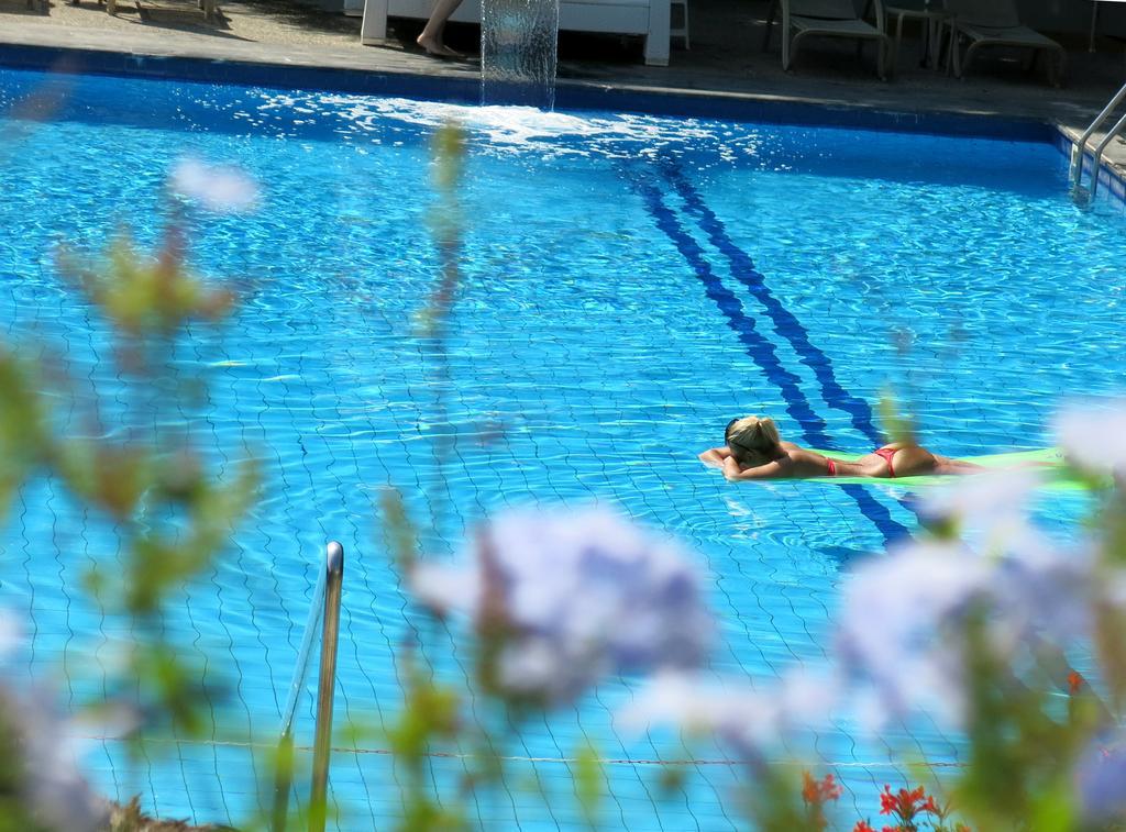 Marina Hotel ไอยานาปา ภายนอก รูปภาพ
