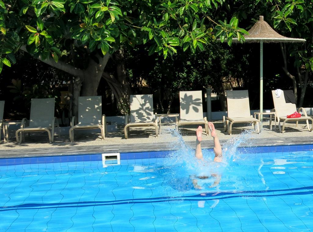 Marina Hotel ไอยานาปา ภายนอก รูปภาพ